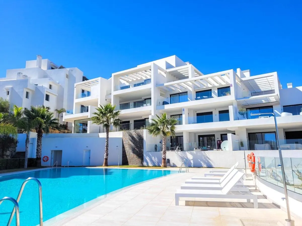 Two Bedroom Apartment In Mirador Del Golf Estepona Spain